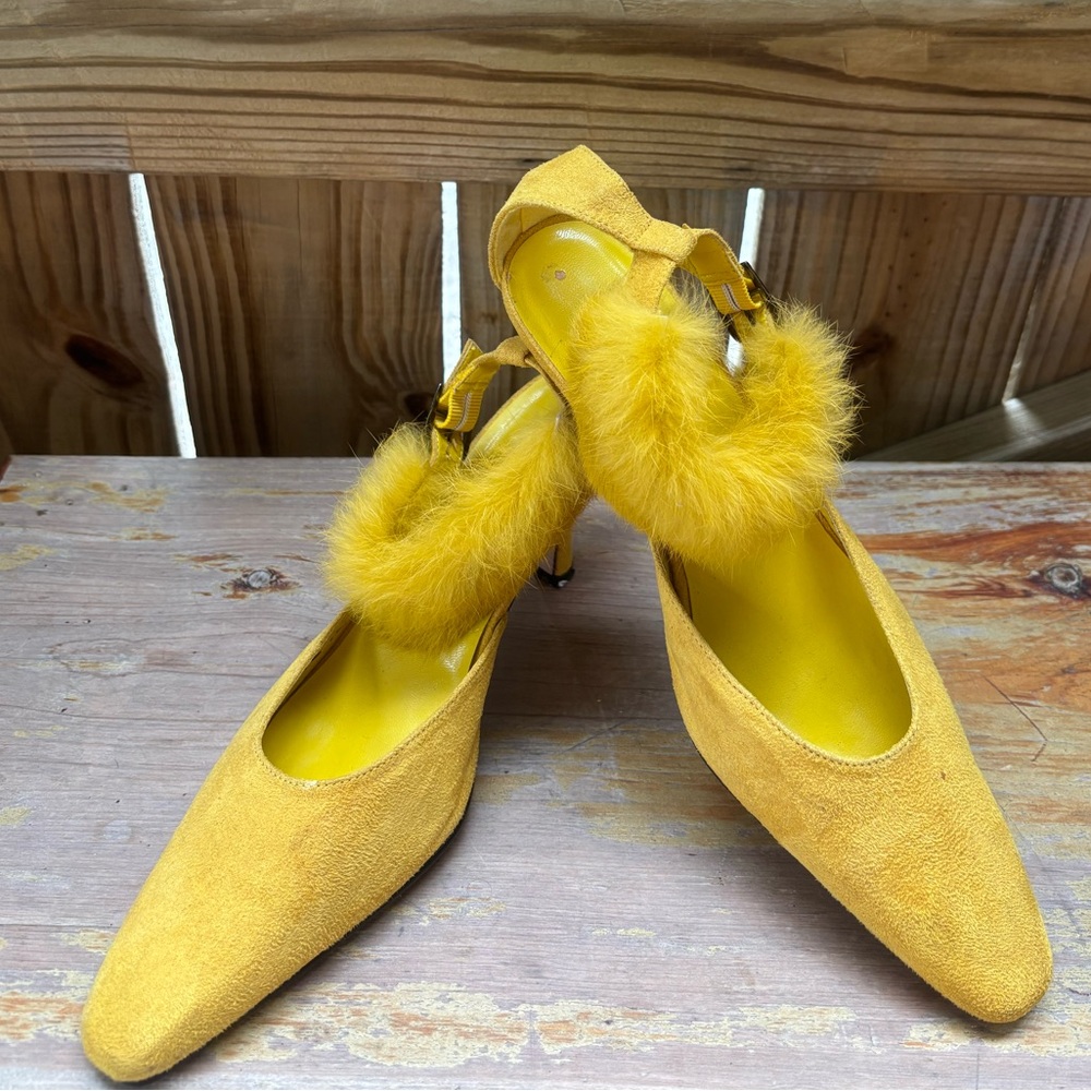 Pierre Dumas Golden Yellow Faux Suede Heels with Faux Fur Ankle Strap Size 8.5M